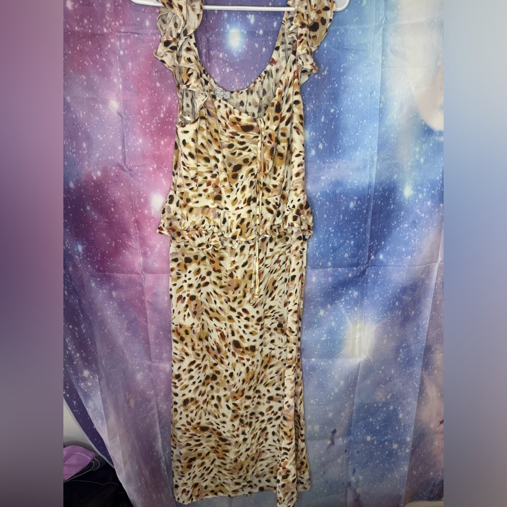 sofia by sofia vergara Cream and Brown Animal Print Midi Dress
